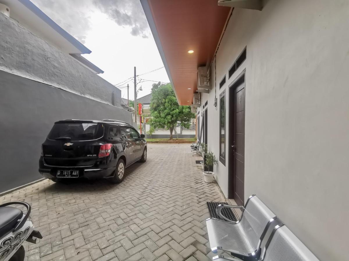Hotel Reddoorz @ Jalan Urip Sumoharjo Lampung Bandar Lampung Exterior foto